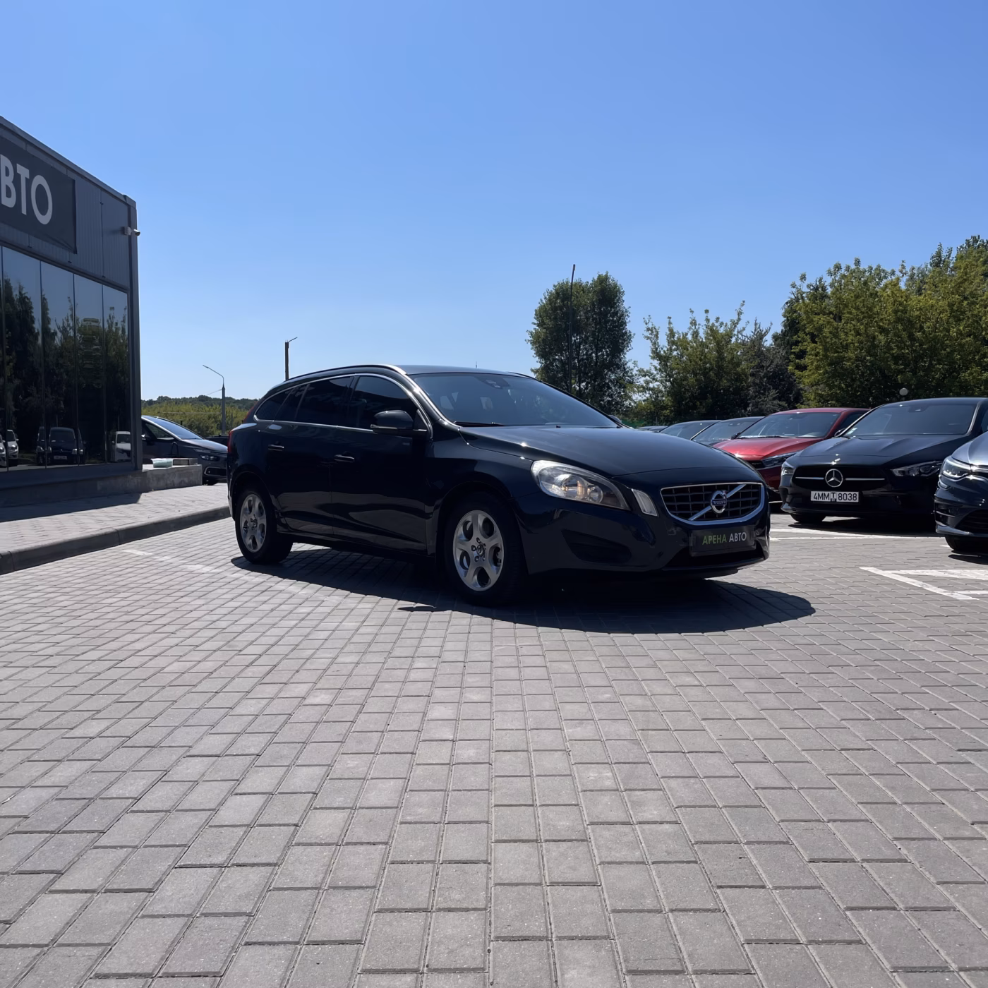 Volvo V60 фото 3