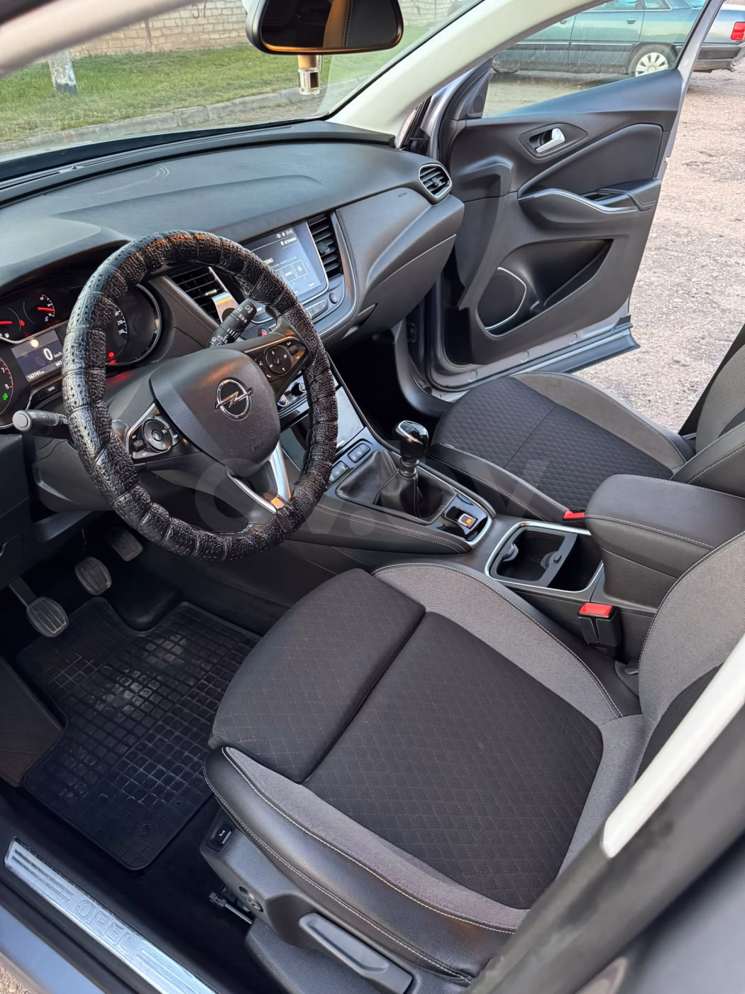 Opel Grandland X фото 7