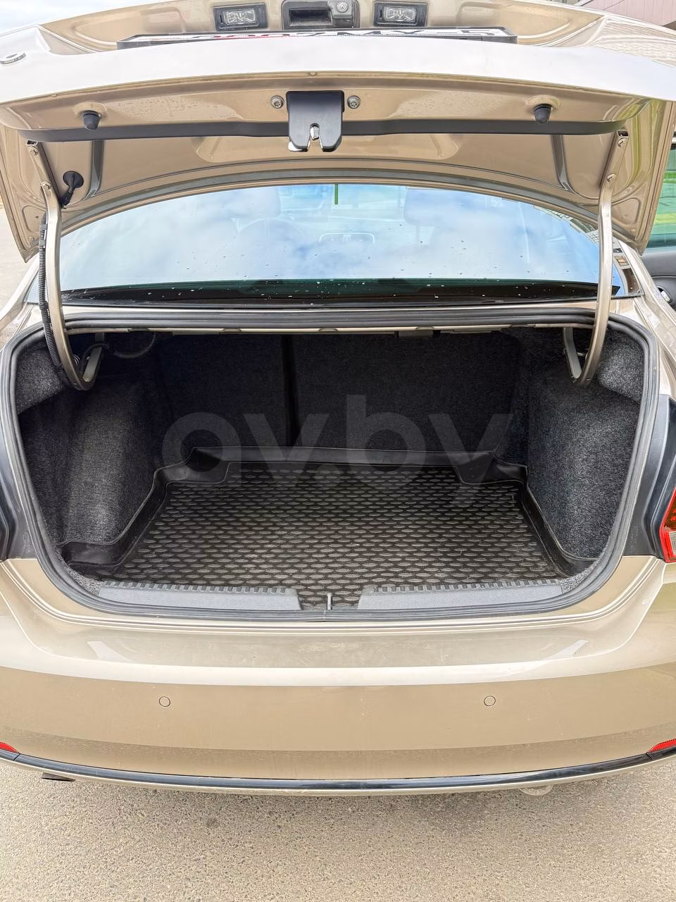 Volkswagen Polo Sedan фото 9