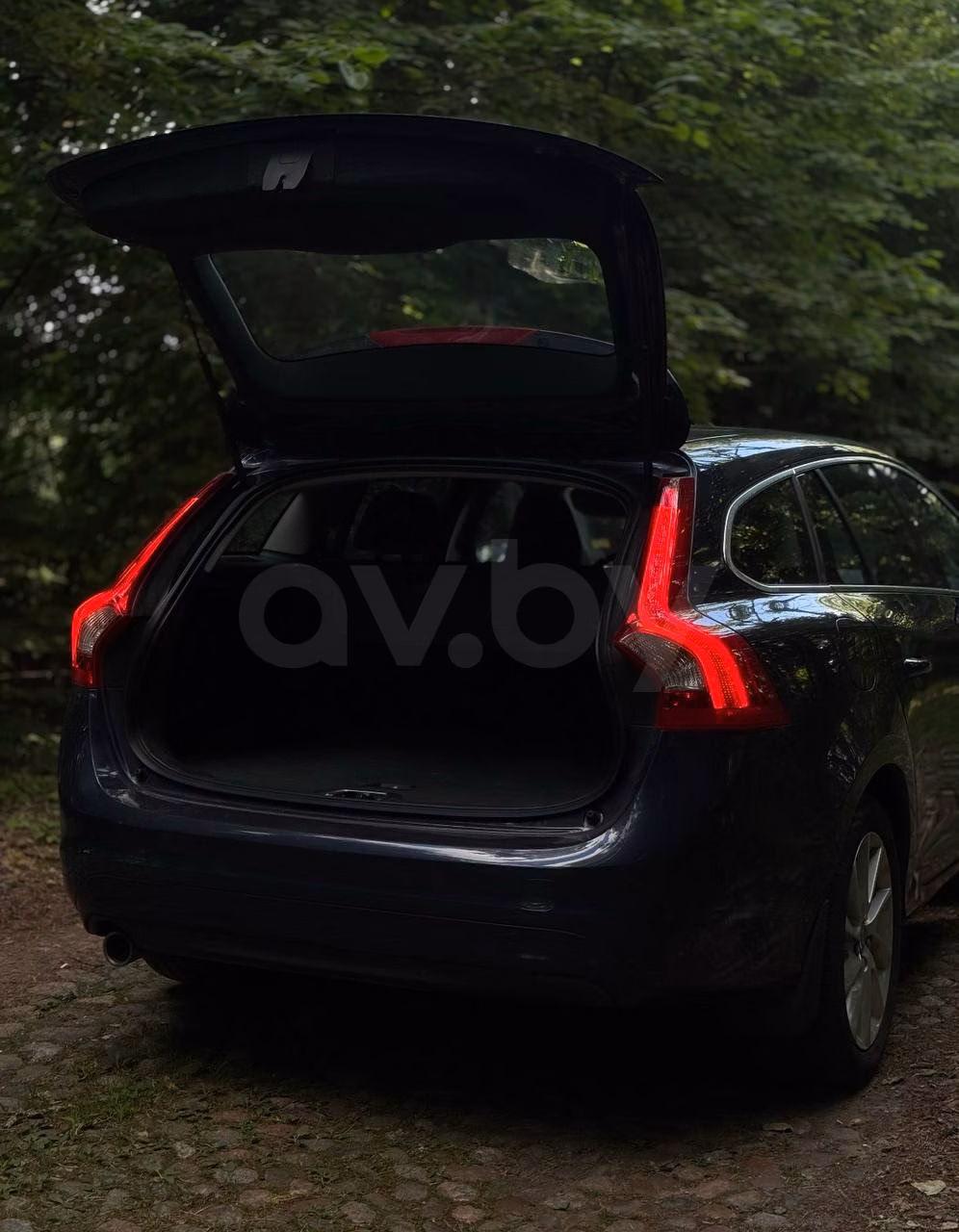 Volvo V60 фото 17