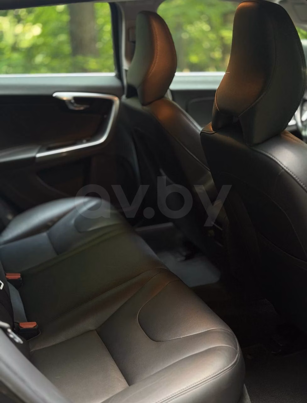 Volvo V60 фото 14
