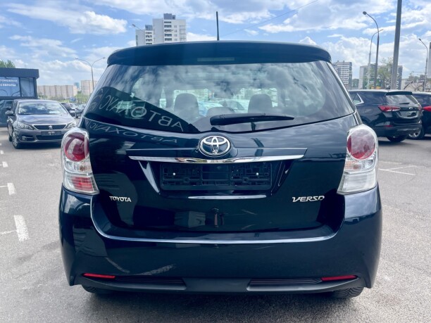 Toyota Verso фото 6