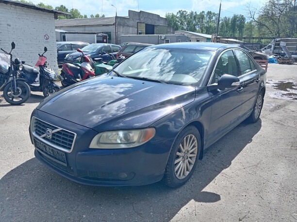 Volvo S80